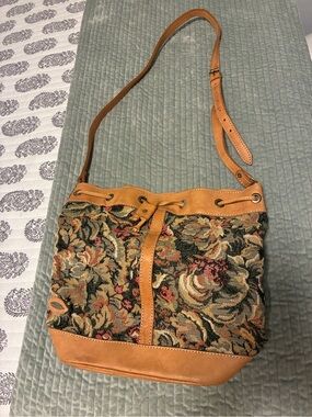 Vintage Floral Tapestry Crossbody Bag with Tan Trim